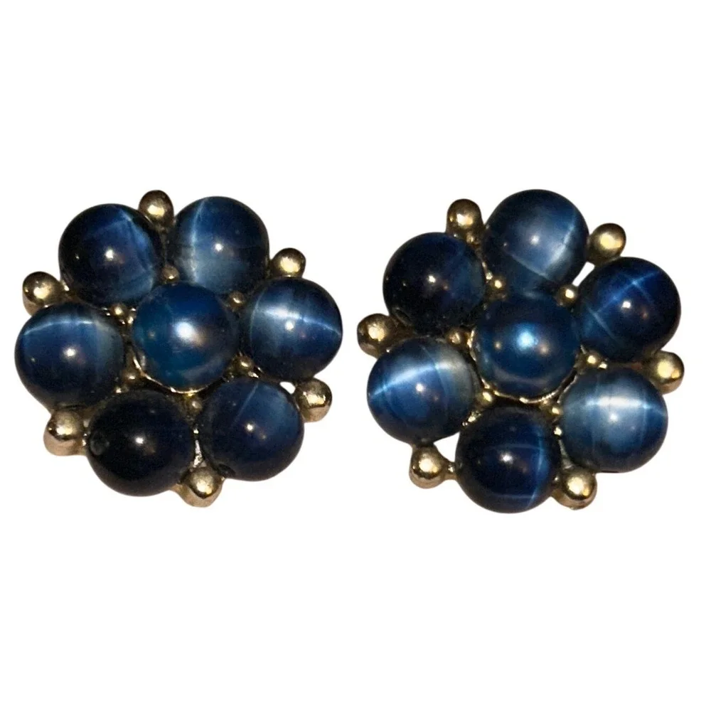 Lisner Vintage Blue Cats Eye Cabochon Floral Cluster‎ Clip On Earrings Gold Tone